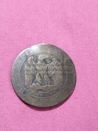 عملات قديمه ونادره معدنيه وورقيه فون 0201001465156 cairo Egypt ويوجد الكثير من الانتيكات القديمه النادره