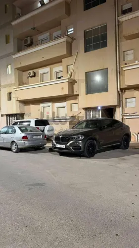 شقه للبيع ارض لملوم بجانب عمارات الضمان
