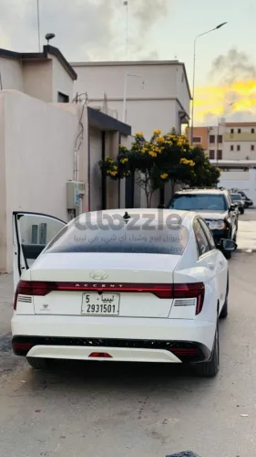 اكسنت 2024 للبيع