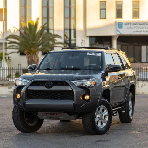تويوتا فور رانر SR5 2015