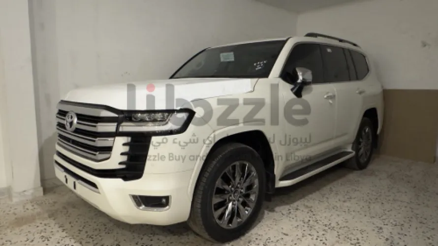تويوتا لاندكروزر vx الوكيل 2024