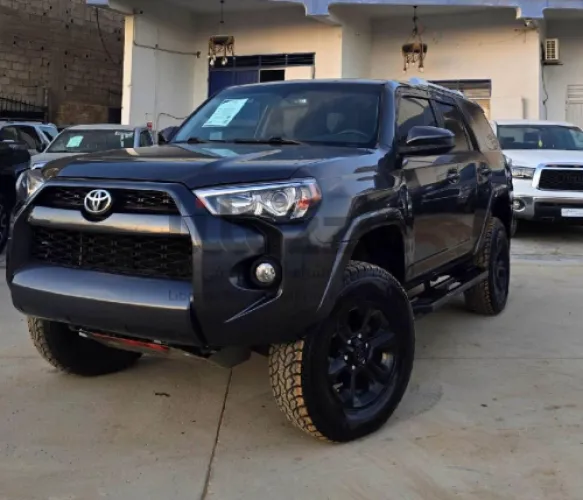 تويوتا فور رانر 2015