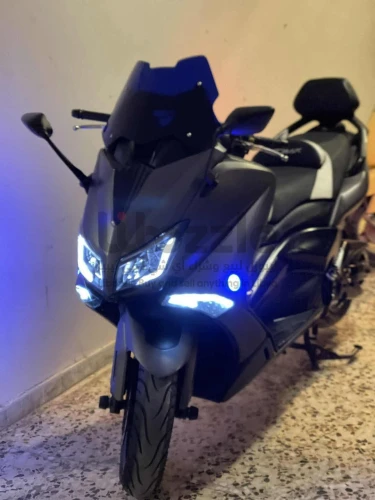 YAMAHA TMAX530