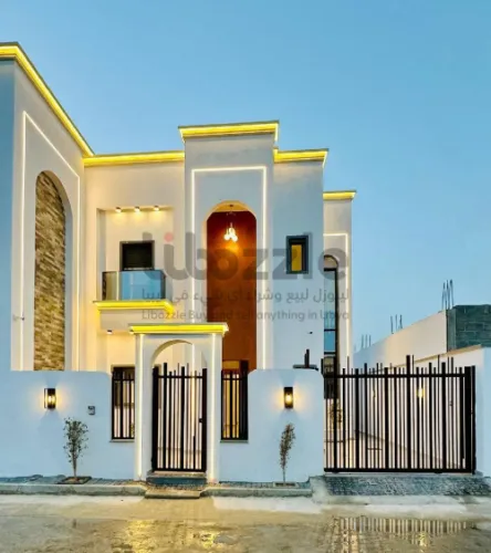فيلا طابقين بالتصميم الخليحي بالحوض السباحة V I P