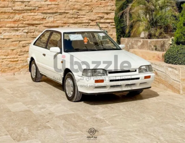 مازدا 323 1988