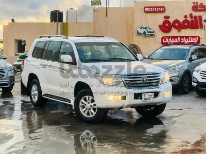تايوتا لاندكروزر الوكيل 2010