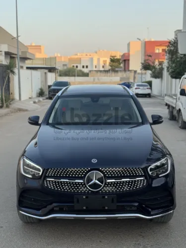 Mercedes Benz Glc 300 موديل 2021 عداد 19 الف ميل