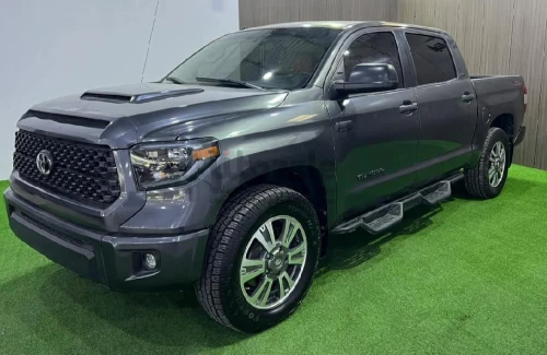 تويوتا تندرا SR5 2017