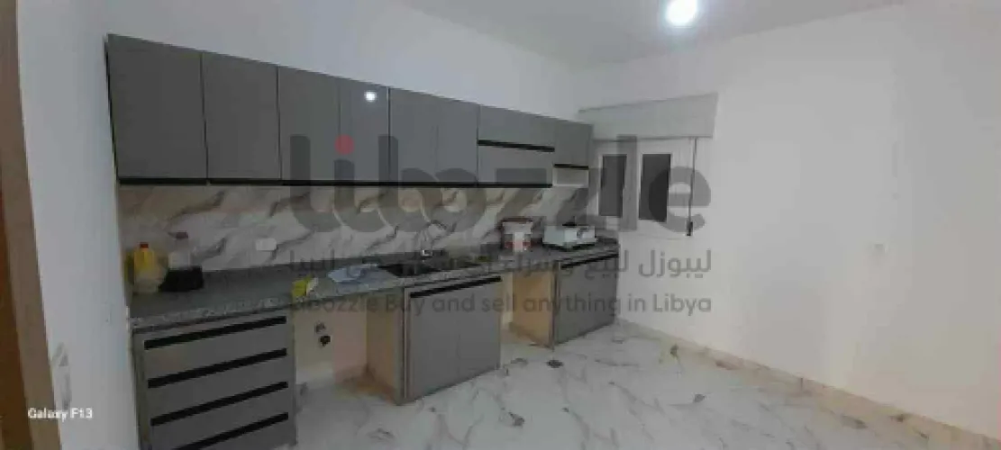 _شقة للإيجار