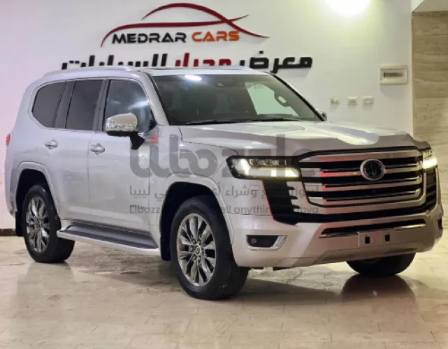 تويوتا لاندكروزر VXR 2024