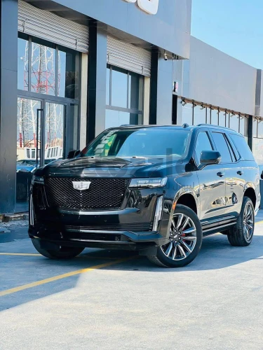 كاديلاك اسكاليد TITANUEM600