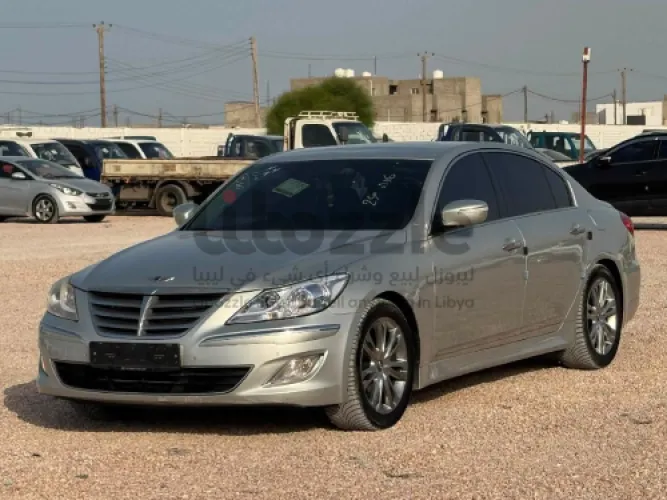 هونداي جينيسيس 2012