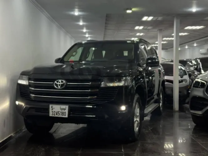 تايوتا لاندكروزر  GXR 2022